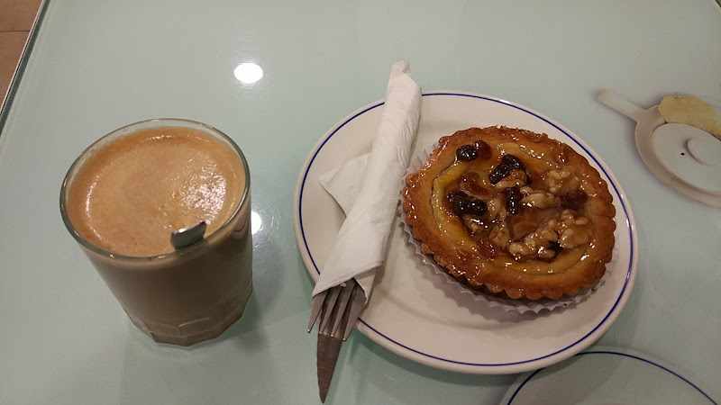Fotografia tomada fuera de Ekain Tiendas - Pastelería en Donostia-San Sebastian, Guipúzcoa