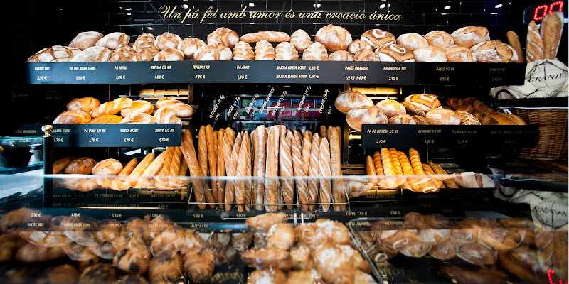 Fotografia tomada fuera de Panadería Granier - cafeterías en Valls, Tarragona