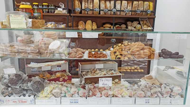 Fotografia tomada fuera de Panadería “Pan Artesano Anna” - Panadería en San Fernando, Cádiz