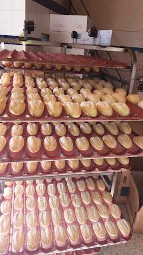 Fotografia tomada fuera de Bernal Artesanos del Pan S L - Panadería en San Fernando, Cádiz