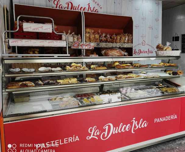 Fotografia tomada fuera de Pastelería La Dulce Isla - Pastelería en San Fernando, Cádiz