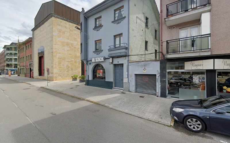 Fotografia tomada fuera de Naguar - Frutería y Repostería - Frutería en San Martín del Rey Aurelio, Asturias