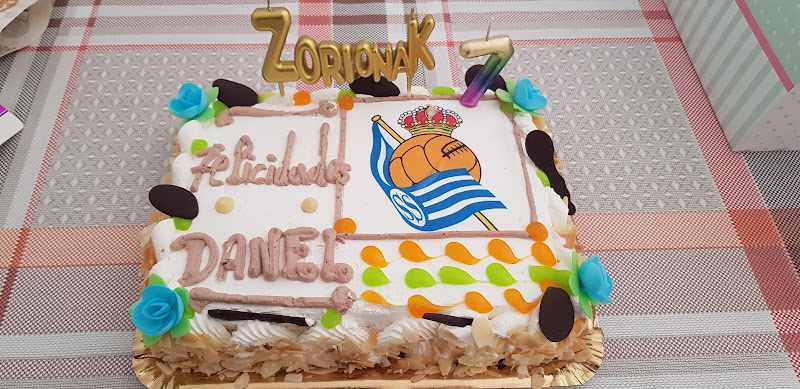 Fotografia tomada fuera de Pastelería-Bollería El Rincón del Dulce. - Pastelería en San Clemente, Cuenca