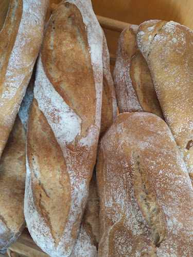 Fotografia tomada fuera de La Tahona pa i dolços - Panadería en Gandia, Valencia