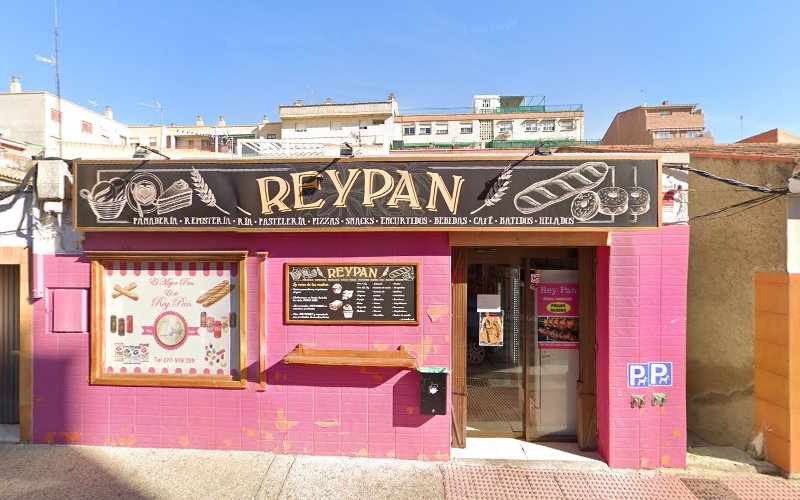 Fotografia tomada fuera de Panadería Reypan - Panadería en Zaragoza, Zaragoza