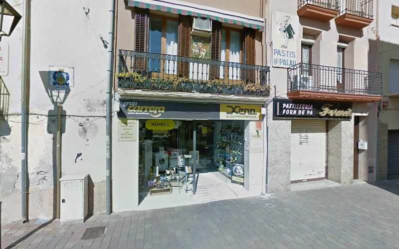 Fotografia tomada fuera de Pastisseria Fornés - Forn de pa en Santa Maria de Palautordera, Barcelona
