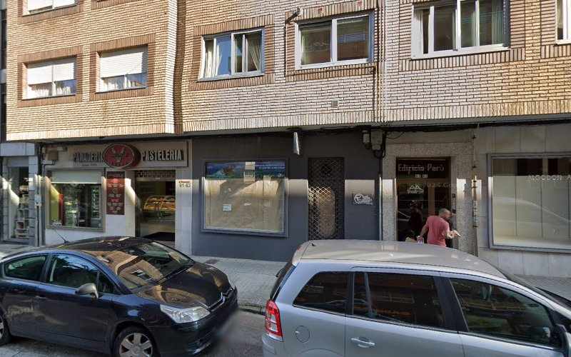 Fotografia tomada fuera de Panaderia - Pastelería Valencia - Bakery en Ferrol, A Coruña