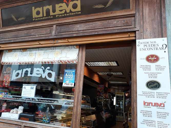 Fotografia tomada fuera de Panadería La Nueva - Panadería en Ferrol, A Coruña