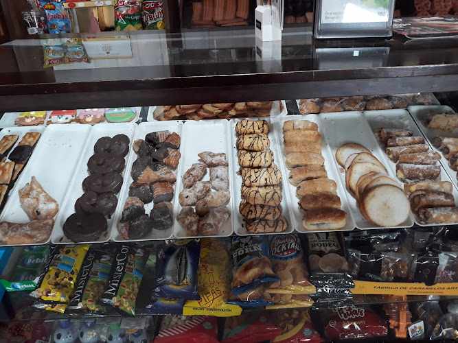 Fotografia tomada fuera de Al Andalus Pastelería Restaurante - restaurantes en Espiel, Córdoba