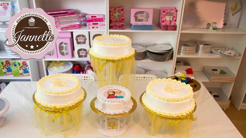 Fotografia tomada fuera de El Arte En Tu Cocina - Tienda de tartas en Ansoáin, Navarra