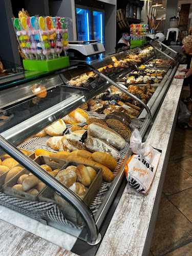 Fotografia tomada fuera de Forn del Passeig - Horta - Panadería en Barcelona, Barcelona