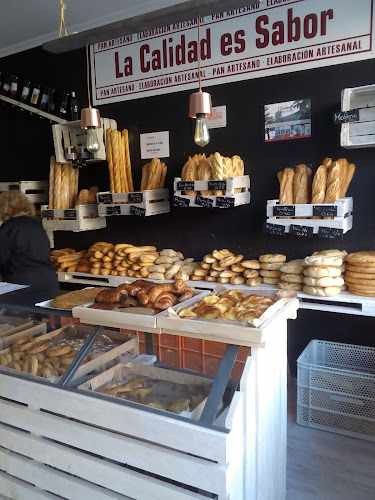 Fotografia tomada fuera de Horno De Ana - Panadería en Dueñas, Palencia