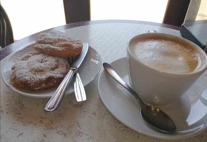 Fotografia tomada fuera de Panadería Nueva Hornada - Panadería en Logroño, La Rioja