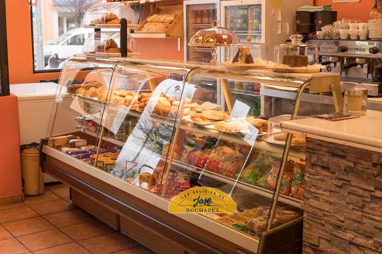 Fotografia tomada fuera de Cafetería Delicias de Jose - cafeterías en Pamplona, Navarra