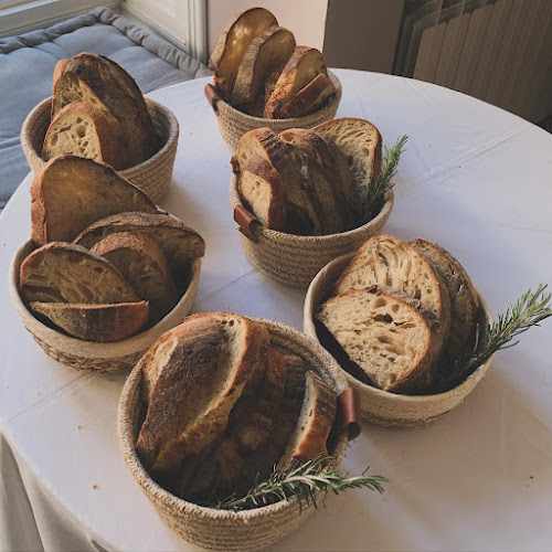 Fotografia tomada fuera de Soulful Sourdough Bread - Panadería en Málaga, Málaga