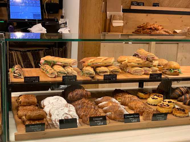 Fotografia tomada fuera de Baluard | Panadería Barcelona - Panadería en Barcelona, Barcelona