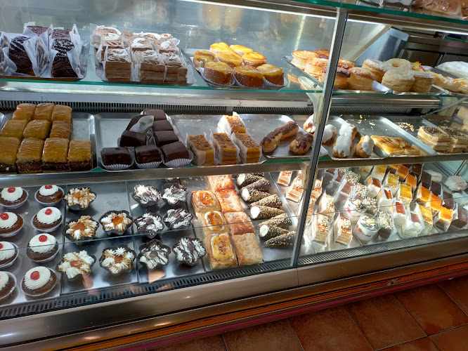 Fotografia tomada fuera de Sugarlandia Artesania Del Azucar - Pastelería en Utrera, Sevilla
