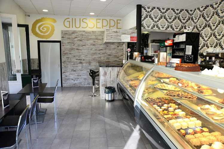Fotografia tomada fuera de Heladería Pastelería Giusseppe - Heladería en Tudela, Navarra