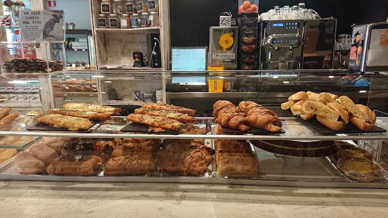 Fotografia tomada fuera de Younes y Marlive SL - cafeterías en Tudela, Navarra