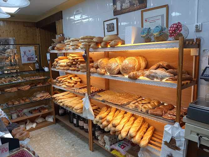 Fotografia tomada fuera de Panadería Diego de Toro - Bakery en La Roda, Albacete