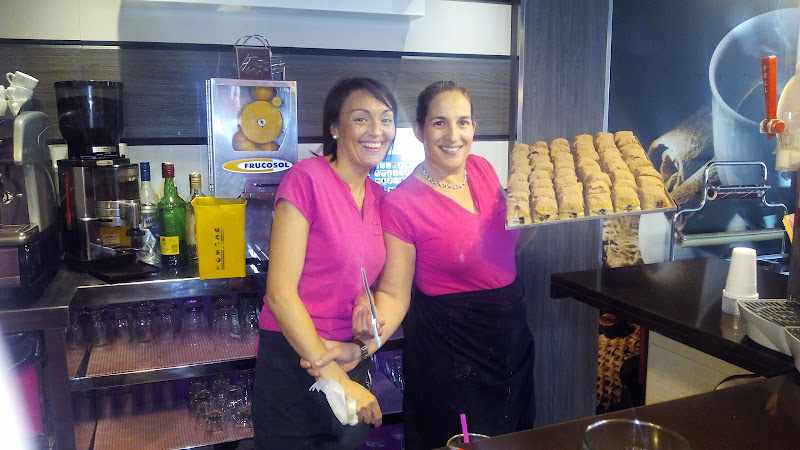 Fotografia tomada fuera de Productos Pasteleros Gaymon C B - Panadería en La Roda, Albacete