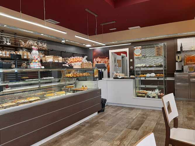 Fotografia tomada fuera de Pastelería Manacor - Pastelería en Móstoles, Madrid