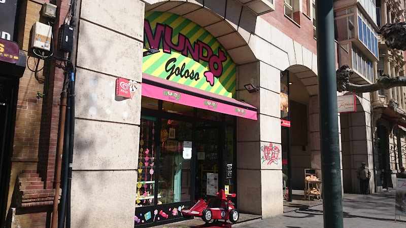 Fotografia tomada fuera de Mundo Goloso - Tienda de golosinas en Palencia, Palencia
