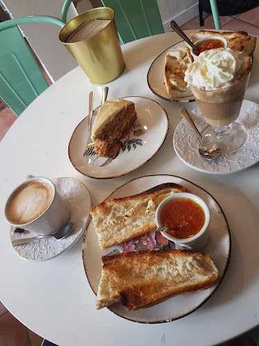Fotografia tomada fuera de La Celestina Café & Boutique - cafeterías en Brihuega, Guadalajara