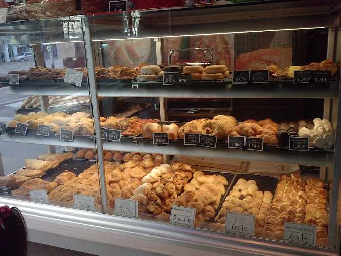 Fotografia tomada fuera de Panishop - Panadería en Zaragoza, Zaragoza