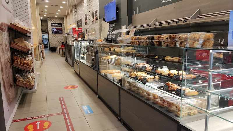 Fotografia tomada fuera de Panishop - Panadería en Zaragoza, Zaragoza