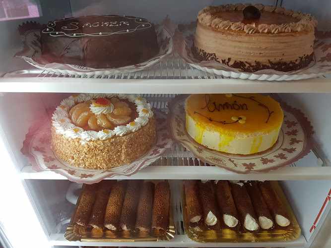 Fotografia tomada fuera de OBRADOR PASTELERIA TRUFA IMPERIAL - Pastelería en Zaragoza, Zaragoza