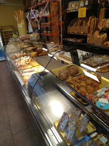 Fotografia tomada fuera de Horno San Onofre - Panadería en Vilanova i la Geltrú, Barcelona