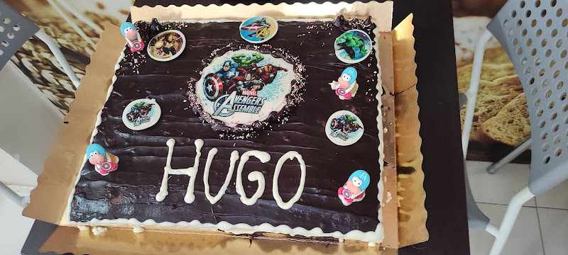 Fotografia tomada fuera de La Montserratina - Pastelería en Vilanova i la Geltrú, Barcelona