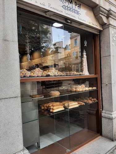 Fotografia tomada fuera de Quim Pa! - Panadería en Vilanova i la Geltrú, Barcelona