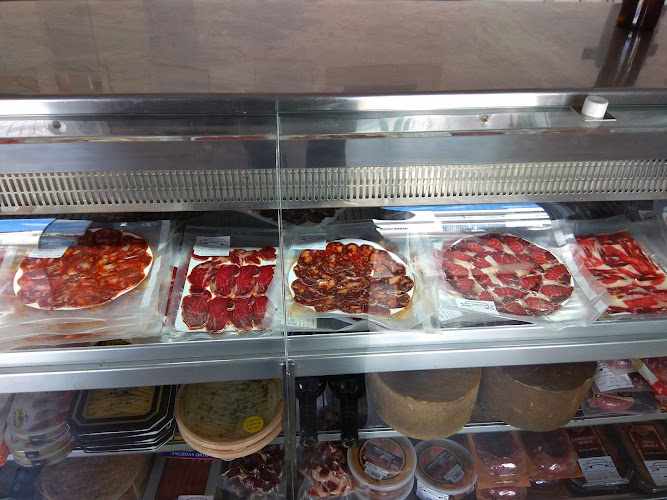 Fotografia tomada fuera de JAMONERIA IBÉRICOS PORCUNA - restaurantes en Valle de San Lorenzo, Santa Cruz de Tenerife