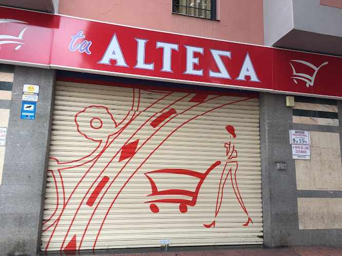 Fotografia tomada fuera de Supermercados Tu Alteza Valle San Lorenzo - Supermercado en Valle de San Lorenzo, Santa Cruz de Tenerife