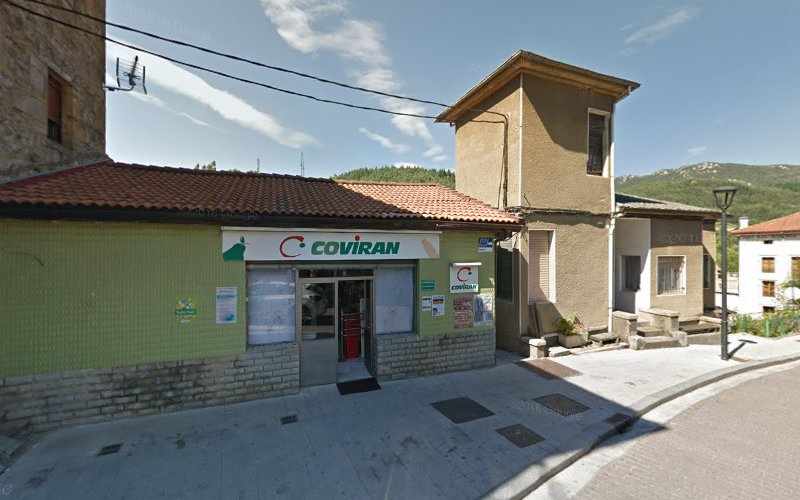 Fotografia tomada fuera de Juan José Gorrochategui C.B. - Supermercado en Trucios-Turtzioz, Vizcaya