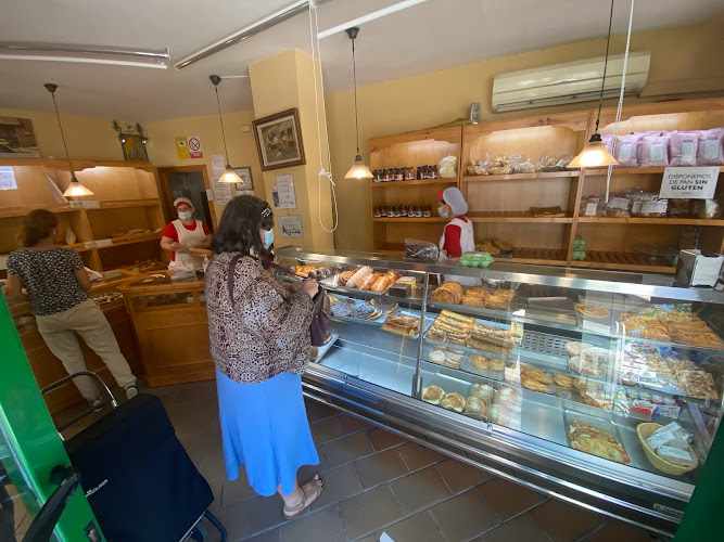 Fotografia tomada fuera de Panadería La Gracia De Dios - Panadería en Granada, Granada