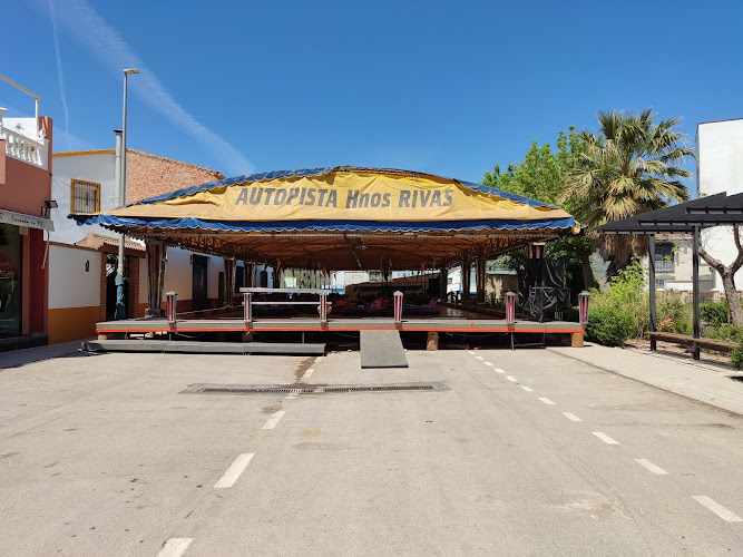 Fotografia tomada fuera de Panaderia Heladeria Las Delicias - cafeterías en Arbuniel, Jaén