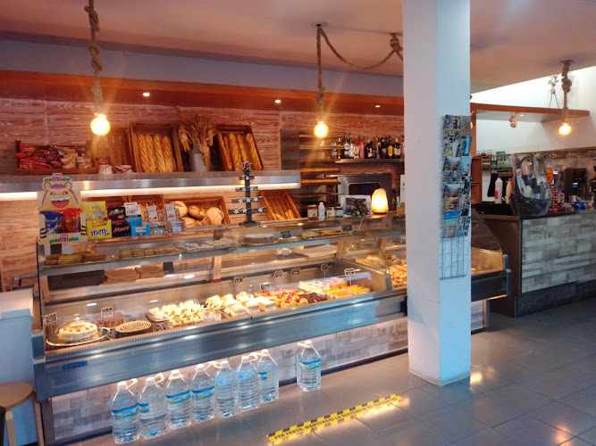 Fotografia tomada fuera de Bon Dolç mès Natural - Pastelería en Andratx, Baleares