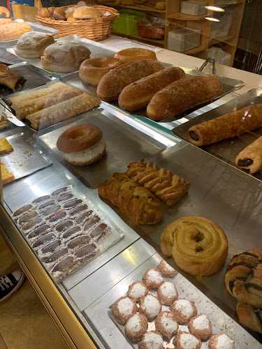 Fotografia tomada fuera de Pastelería Ntra. Señora de Sopetran - Pastelería en Jarandilla de la Vera, Cáceres