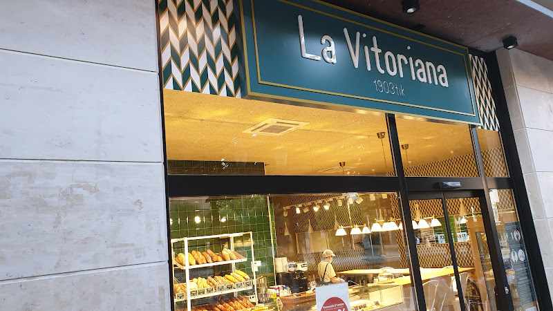 Fotografia tomada fuera de La Vitoriana - Panadería en Amurrio, Álava