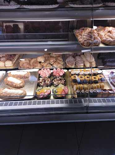 Fotografia tomada fuera de Germans Marín Amposta - Pastelería en Amposta, Tarragona