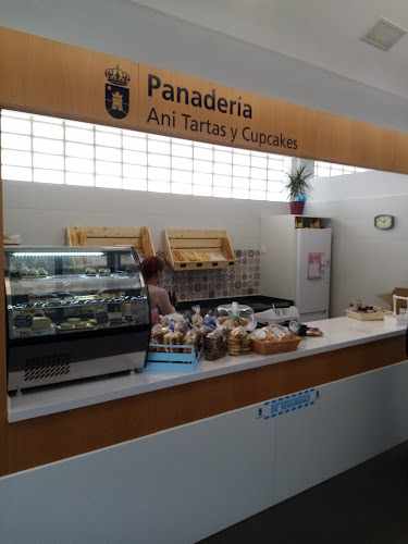 Fotografia tomada fuera de Panadería Ani Tartas y Cupcakes - Panadería en Aguadulce, Almería