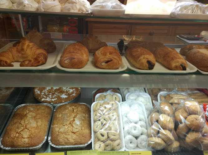 Fotografia tomada fuera de Panadería Ladera - Panadería en Trevélez, Granada