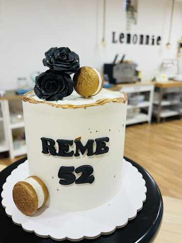 Fotografia tomada fuera de Lemonnie - Pastelería en Colmenar Viejo, Madrid