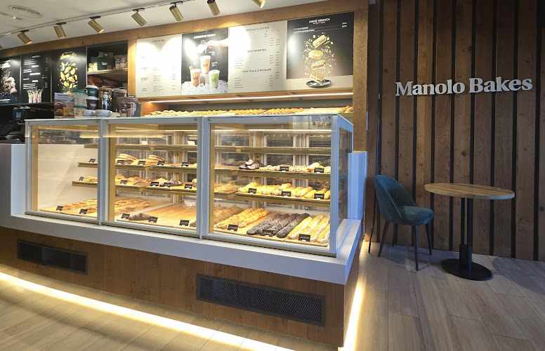 Fotografia tomada fuera de Manolo Bakes - cafeterías en Madrid, Madrid