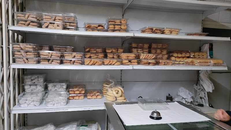 Fotografia tomada fuera de El Joven - Panadería en Beas de Segura, Jaén