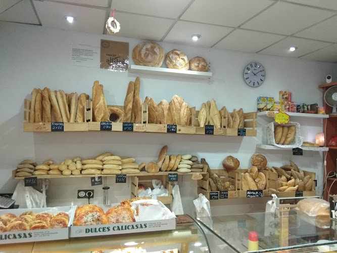 Fotografia tomada fuera de Panadería El Mollete Pan de Alfacar - Panadería en Granada, Granada