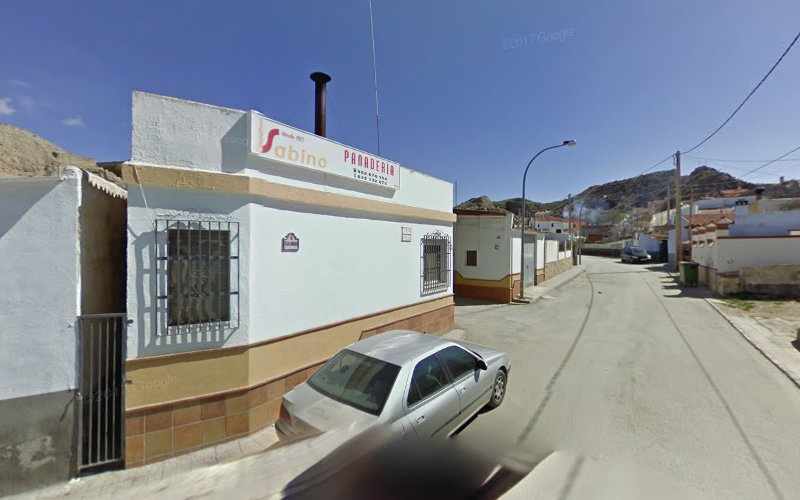 Fotografia tomada fuera de Panadería Sabino C B - Panadería en Benalúa, Granada